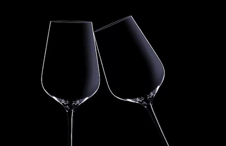 水晶杯与玻璃杯哪一种更好用？