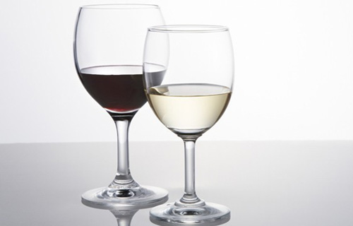 干红葡萄酒和干白葡萄酒的区别