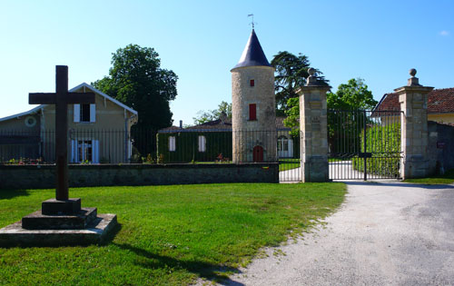 拉图玛蒂亚克酒庄（Chateau Latour-Martillac）