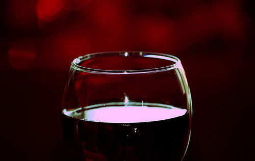 红酒对预防非酒精性脂肪肝有帮助